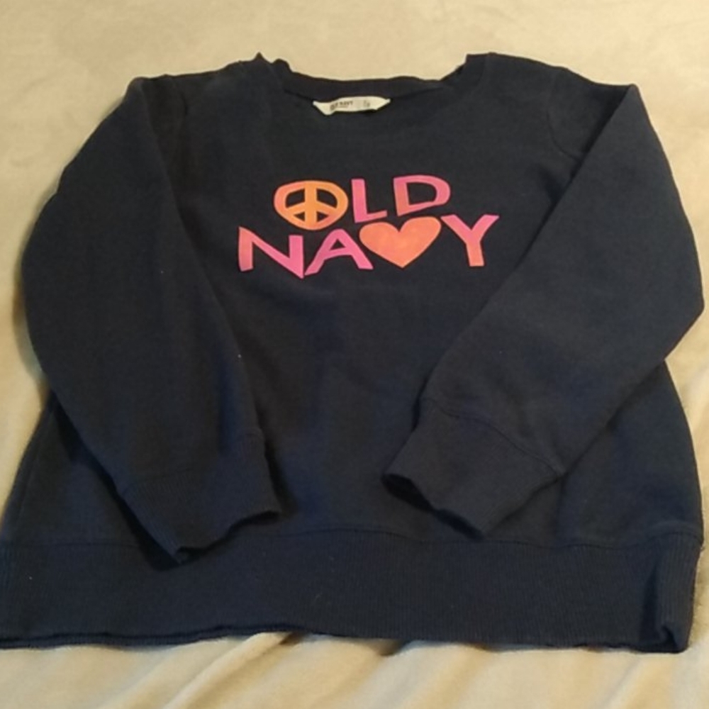 Old Navy pullover sweatshirt